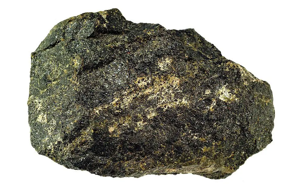 File:Chromite with serpentine (GeoDIL number - 1394).jpg