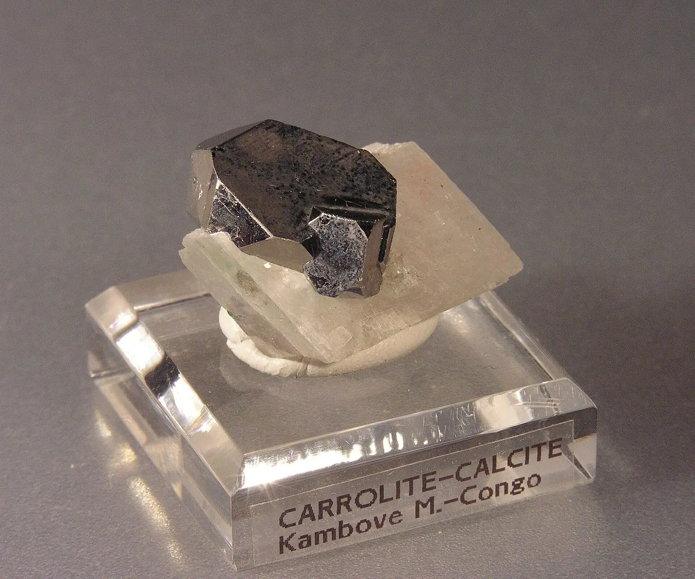 File:Carrollite-255759.jpg