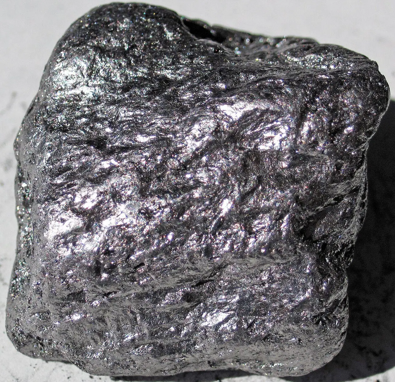 File:Graphite (Ceylon) 36.jpg